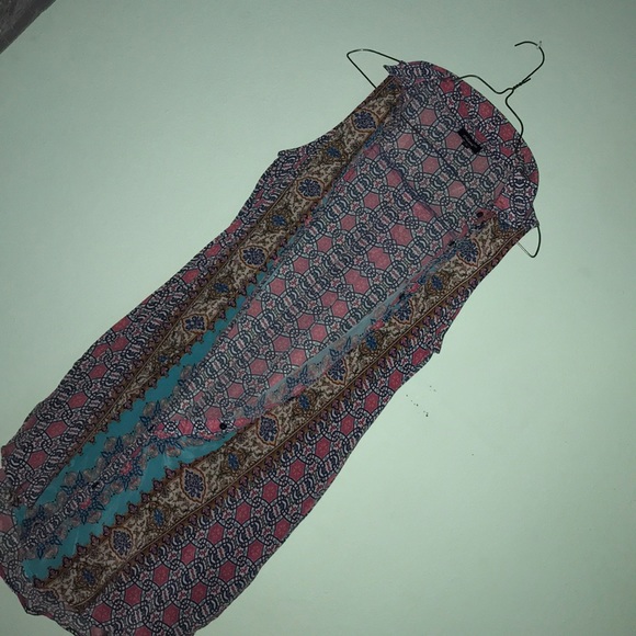 Tolani Dresses & Skirts - ‼️cute tolani sundress‼️